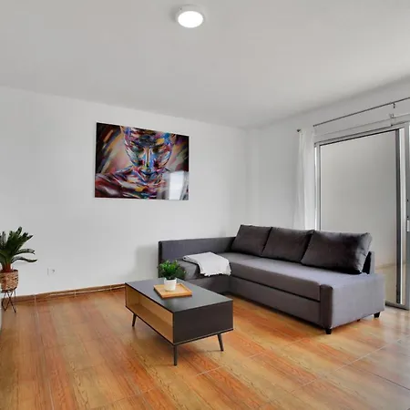 Monte Mar, Adeje, New 2 Bedroom Apartment, City Center Costa Adeje (Tenerife)