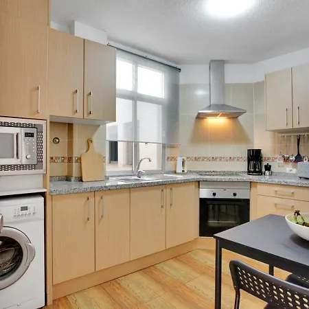 Monte Mar, Adeje, New 2 Bedroom Apartment, City Center